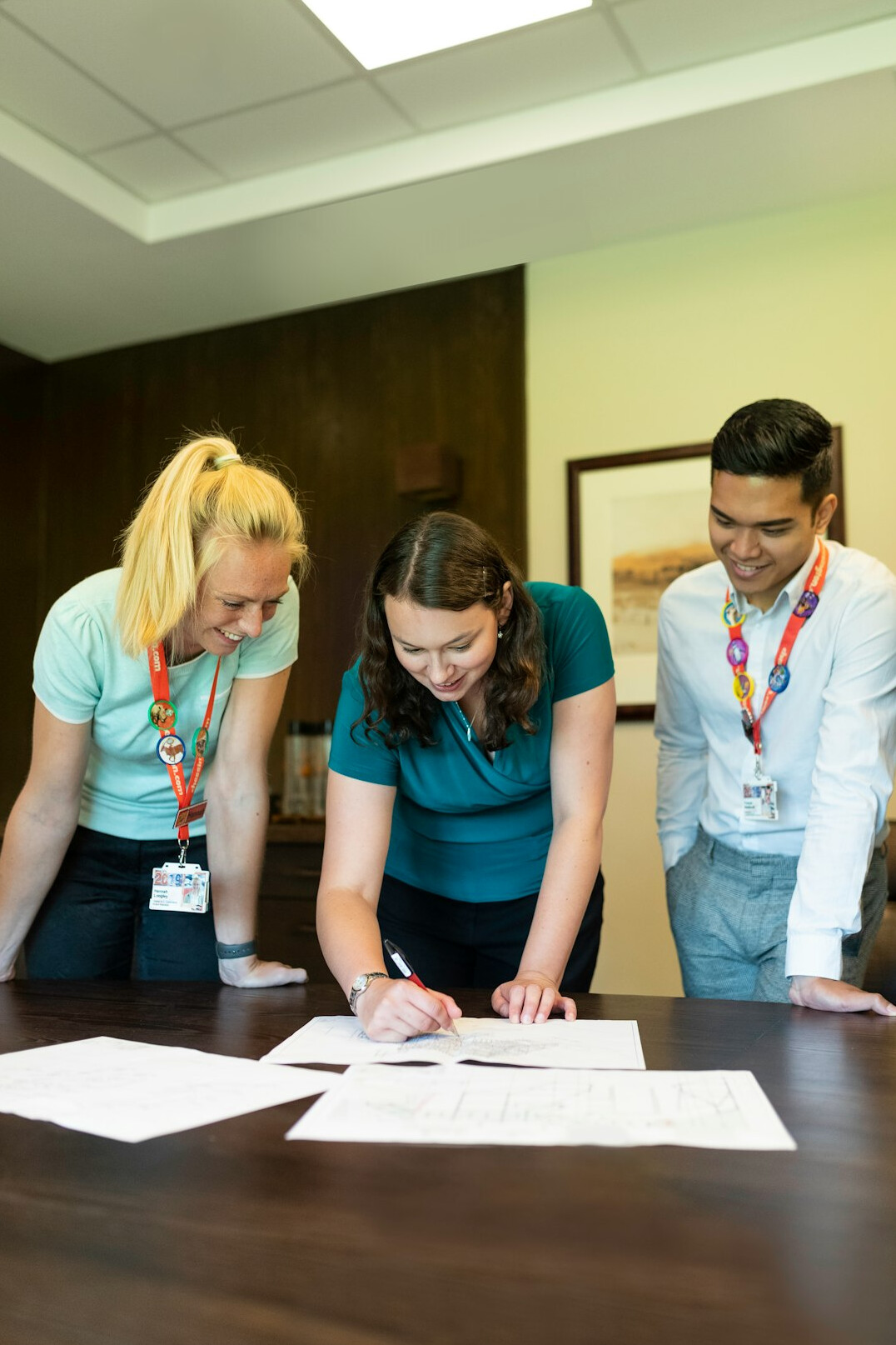 team discussing clues